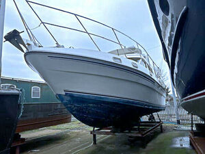 Fairline 36 Turbo Houseboat Project - Expresser  £20,000