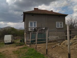 Solid Property in the village of Podgore Vidin 