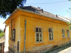 122 sqm house, 4700 sqm land direct acces to river Sari