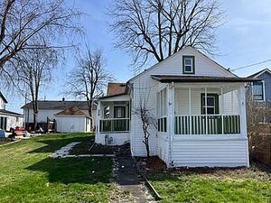  Charming And Airy Home; 2Bed 1Bath For Rent