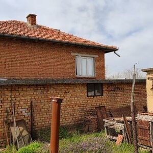 TWO-STOREY HOUSE, READY TO MOVE IN, NEAR VARNA,2300M2 LAND, 