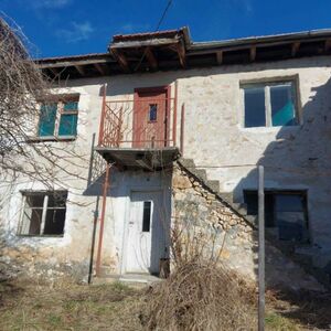 COZY 2-STOREY STONE HOUSE, 11 Km from DEVIN