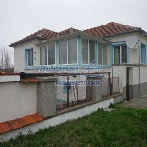 Rural Bulgarian house in good condition 70 km to Burgas, Bol