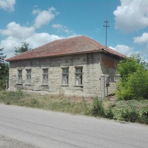 110 sqm house on 900 sqm plot near Cegled and Szolnok