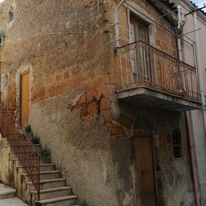 Townhouses in Sicily - Cinquemani Via Palermo +Via Amormino