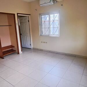 Ground-Floor 2BR/2BA Apartment in Havendale